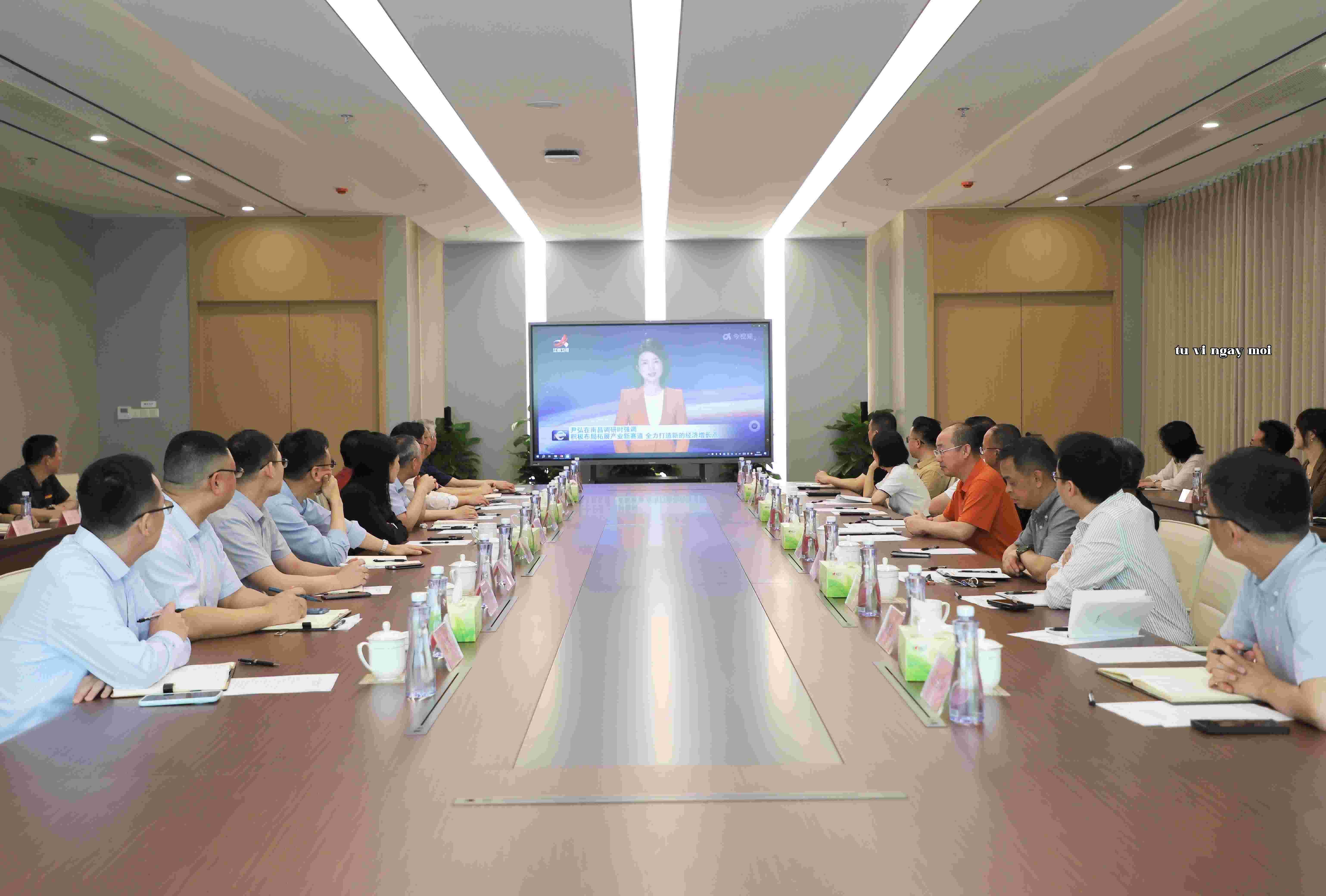 Công ty Cổ phần Liên Sáng tổ chức cuộc họp triển khai tinh thần chỉ đạo của Bí thư Tỉnh ủy