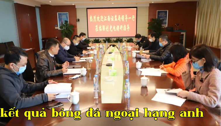 Lãnh đạo Cục Giám sát Chứng khoán Giang Tây đến thăm và hướng dẫn công ty