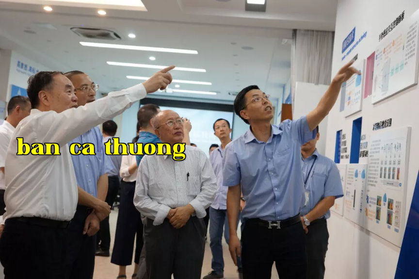 Nhóm điều tra chuyên đề sản xuất thông minh của Viện Kỹ thuật Trung Quốc đến thăm và khảo sát Công ty Điện tử Hoa Liên.
