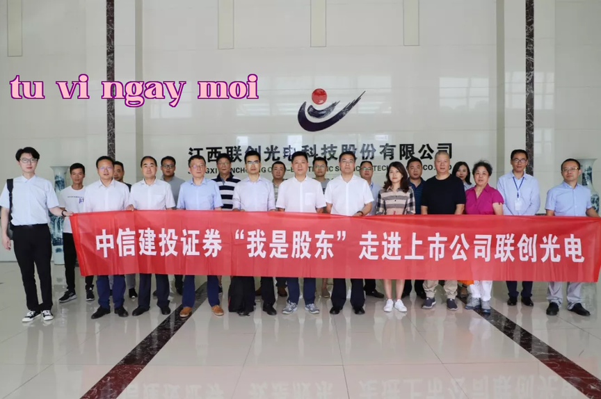 Nhà đầu tư đến thăm doanh nghiệp niêm yết